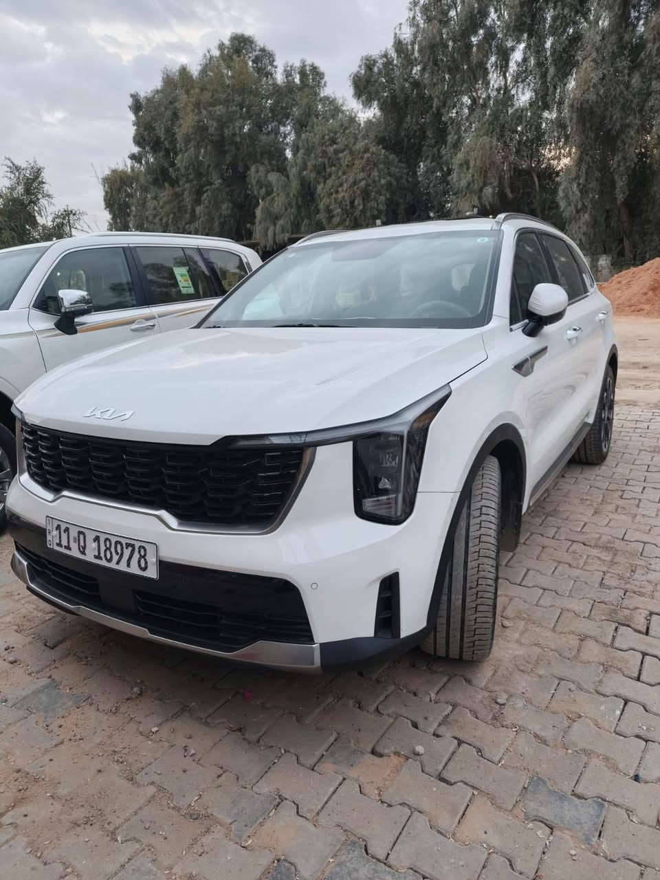 السلام عليكم من رخصه الادمن سورنتو 2025 سياره فول  من عدل بني راما سياره نظيفه ماشيه20 مكان بغداد كاظميه اللي يحب يتواصل هذا رقم الهاتف ما متواجد على الفيس *********** ملاحظه سياره خليجيه
