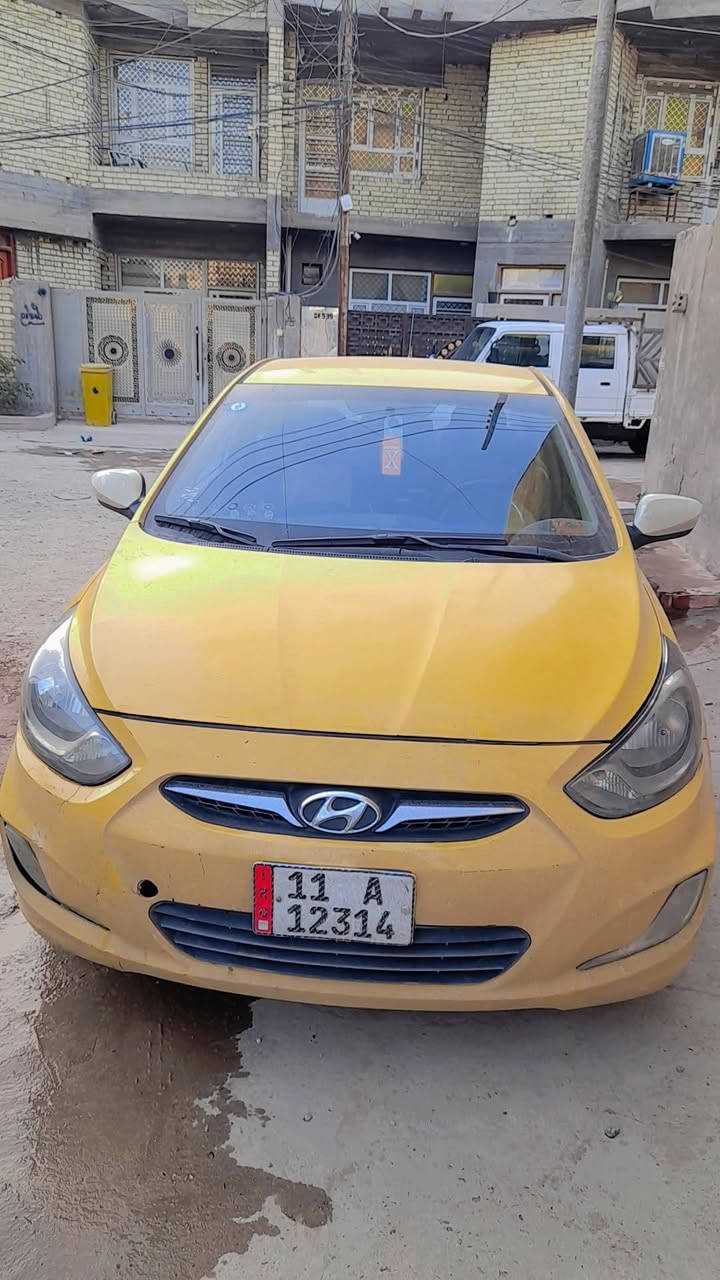 السلام وعليكم
اكسنت 2013 خليجي 

سياره نضيفه مابيها نقص

مكينه وكير مكفول 

بيها هاي ضربه ضربني ابو تريله ما صلحتها 

تايرات نضيفه 

سياره باسمي 

سعر 80 بي مجال

رقم انكليزي سنويه لحد شهر ١٠
عنوان بغداد 
رقم تلفون ***********
