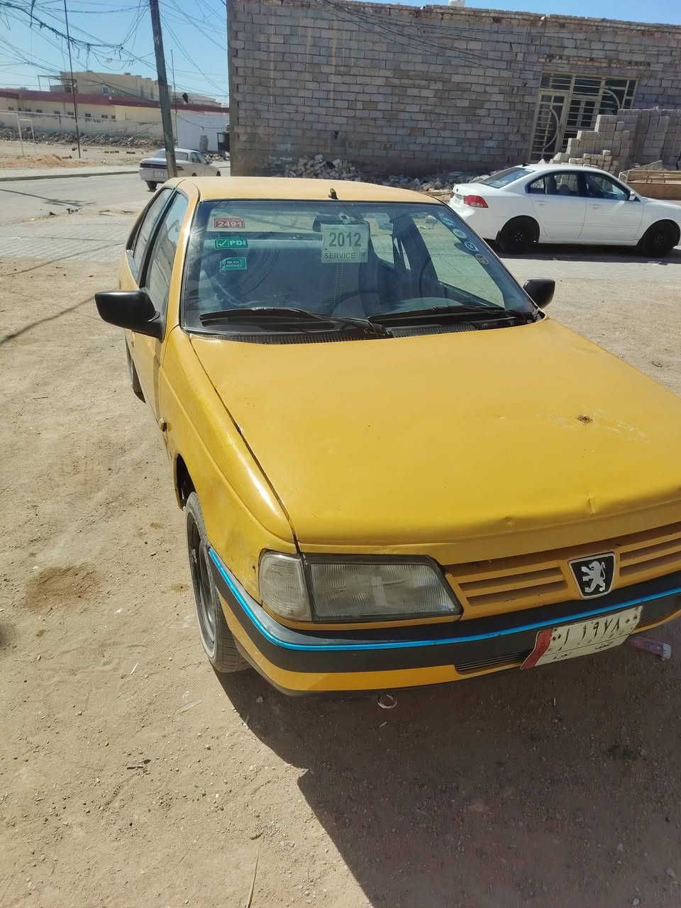 السلام عليكم بيجو 405 للبيع موديل 2012 مكينه كير جدد رقم نجف بيها صبغ بل جاملغ الخلفي السياره راعيها ابو السنويه بل نجف بل كوفه ماوصله ماندله سعرها 15 ورقه مكاني نجف المشخاب ***********/***********
