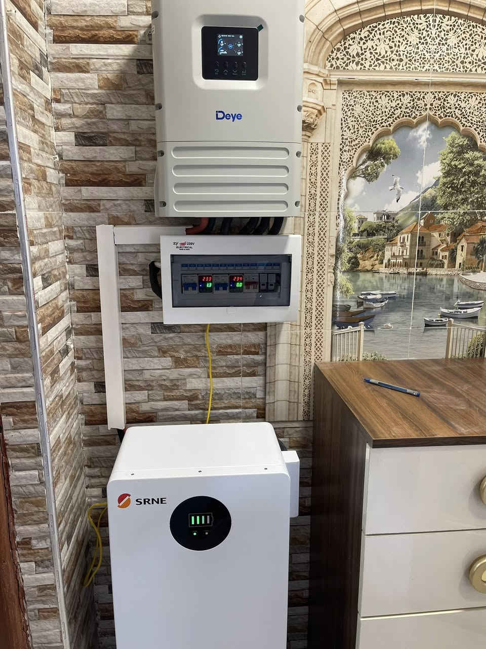 «كوادر شمس الشموس تركت بصمة حلوة بكل أقضية ونواحي محافظة ديالى،  قرية الزهيرات وهذا أكبر دليل على ثقة الناس بمكتب شمس الشموس، بدقته بالعمل والصيانة وبكوادره المتميزة. كل الشكر لكوادرنا الأبطال.
***********
