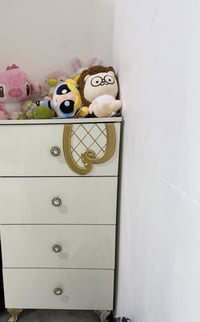 ثلاث قطع • خزائن • للبيع