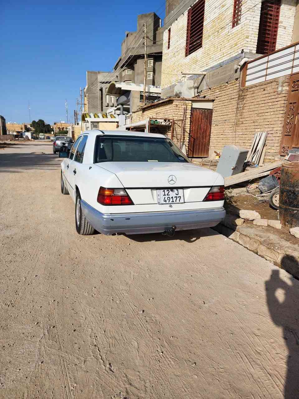 مارسيدس دب للبيع
موديل 1986
رقم نينوى مشروع وطني  تحويل مباشر بسمي سنوية 27 شهر 10
محرك وكير خراطيم 320 قواعد بلاد بدون تعمير 
كشنات كهرباء 
سلايد روف 
برده كهرباء
مري كهرباء 
اريل كهرباء 
دبل فيتبم 
دبل هورن 
تخم تاير 
مكاني ذي قار قضاء الرفاعي ***********
السعر $88 ورقه
