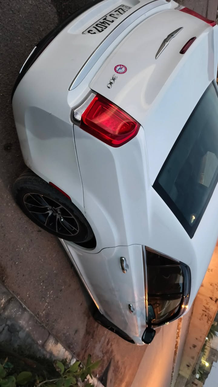 سلام عليكم تحيه طيبه سياره اوبامه مديل 12 محدث شكل 12 أصل مكينه تبريد تخم تاير حداده جديدة سيارة مكانها البصرة قضاء القرنه حادثها جاملغ وبنيد ***********
