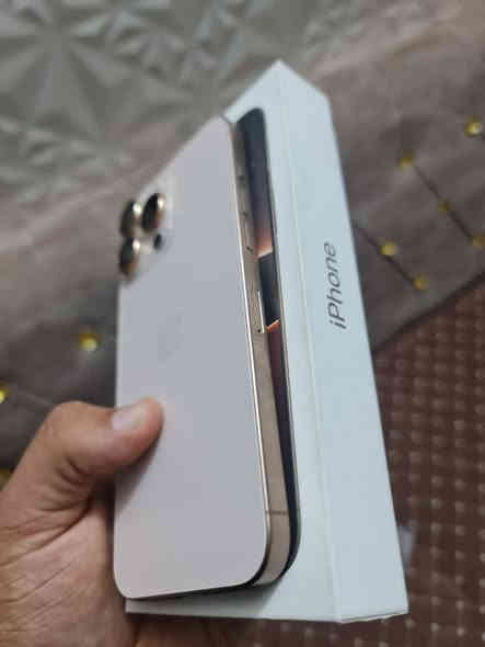 السلام عليكم ايفون 16 برو ماكس ماستر بطاريته 100 مشحون 90 الجهاز نضيف استخدام شخصي كامل ملحقاته وياه شاحنه اصيله مكاني بغداد سعره 1475 وبي مجال بسيط الاستفسار ع الرقم ***********
