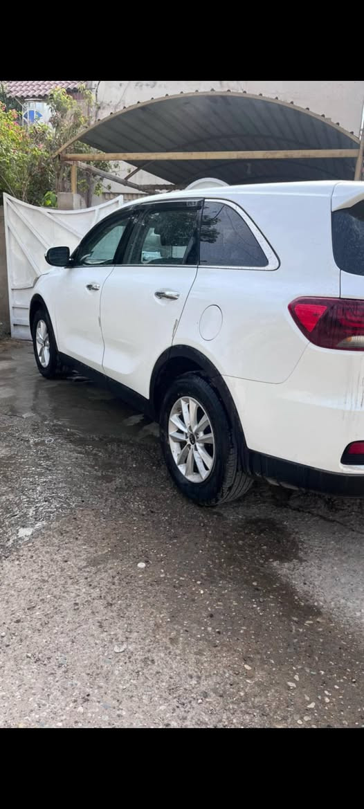 السلام عليكم
للبيع سورنتو موديل 2020 امريكي 

باسمي رقم الماني 

6سلندر 7راكب كشنات جلد 

سعر 220

حادث خفيف جدا بدون ايرباك

***********

مكاني ديوانيه
