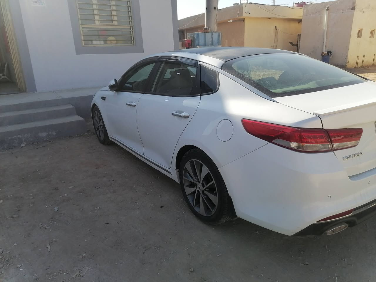 السلام عليكم
سيارة كيا اوبتيما2018 خليجي
مكفولة من الضربة القوية
مواصفات
*كير ومكينة وتبريد وكهربائيات بحالة ممتازة
* بصمه تشغيل أبواب 
*بصمه ترحيب 
*مري شفط 
*أشاير بالمري 
*صندوق ذكي فتح عند التقرب
*شحن لاسلكي
*قفل امن
*شاشة
*حساسات امامية
*كشنات جلد
*قطعتين تبريد
*كشن كهربائي
*تحكم ستيرن فول 
*شفتات بالستيرن 
*حساس خلفي 
*نظام ايكو
*نظام abs +مانع انزلاق
*اضاء النقطة العمياء  
*محرك ٢٤٠٠ دوش
*كير اوتماتيك
خمسه ويل كب  
*كير مكفول
*دبل صالنصه
*تخم تاير جديد
*كروز سرعة
رقم بغداد
السعر 160 بيها مجال
مكان السيارة الديوانية/الحمزة الشرقي
***********
((((((مكلف بالنشر)))))
