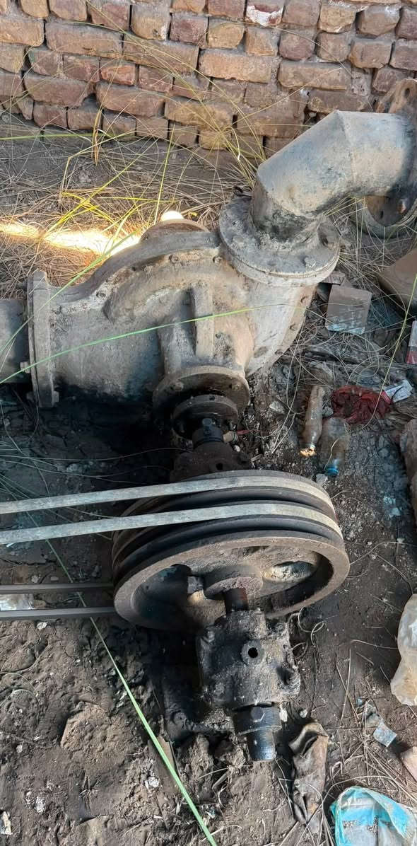 السلام عليكم
يوجد ماطور للبيع 30حصان زراعي 
باب اول شركه مامفتح 
مع بواري 8انج وخنزيره 
وماطور كلستر مع ملحقاته 
للبيع 
للستفسار الاتصال على هاذ الرقم 
***********
