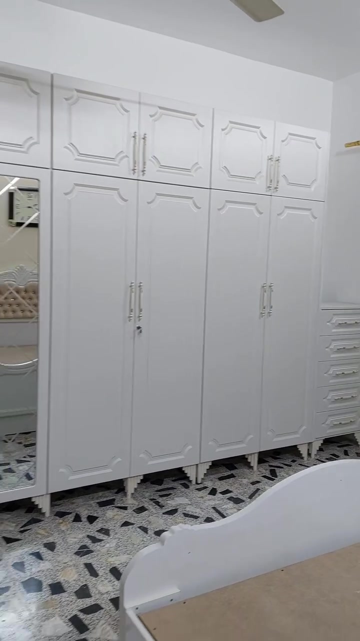 لا تخلي الفرصه تفوتك ولا تقبل احد يغشك اخذ الضمان والاصلي واحفظ فلوسك غرفه hdf  ضد الماي والرطوبه اكثر من ١٤٠٠ لون وتصميم
 
 ::: للحجر والاستفسار مراسلة الصفحة او مراسله واتساب 
***********
