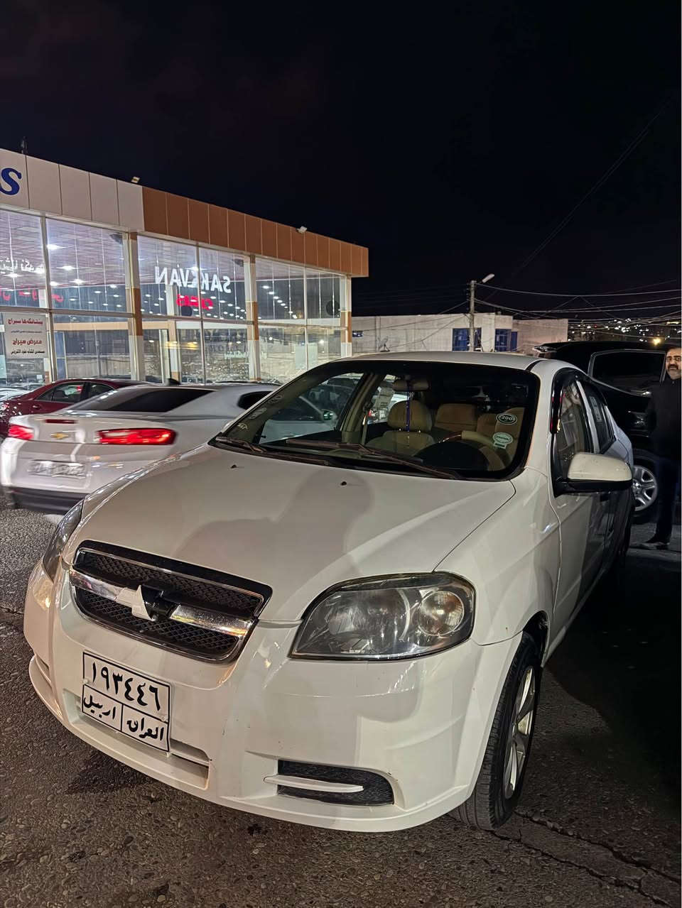 افيو موديل ٢٠٠٩ 
سيارة كير توماتيك 
سيارة ٣ قتعة صبغ بدون دواخل 
سيارة كير محرك تبريد كهربائي كل بشرط سيارة مكينة كبير مرغوب  ٣ ورقة عليه غرامة نزل سعر سعر ٦٤ ورقة و شوية مجال 
*********** مكان دهوك دهوك, العراق
