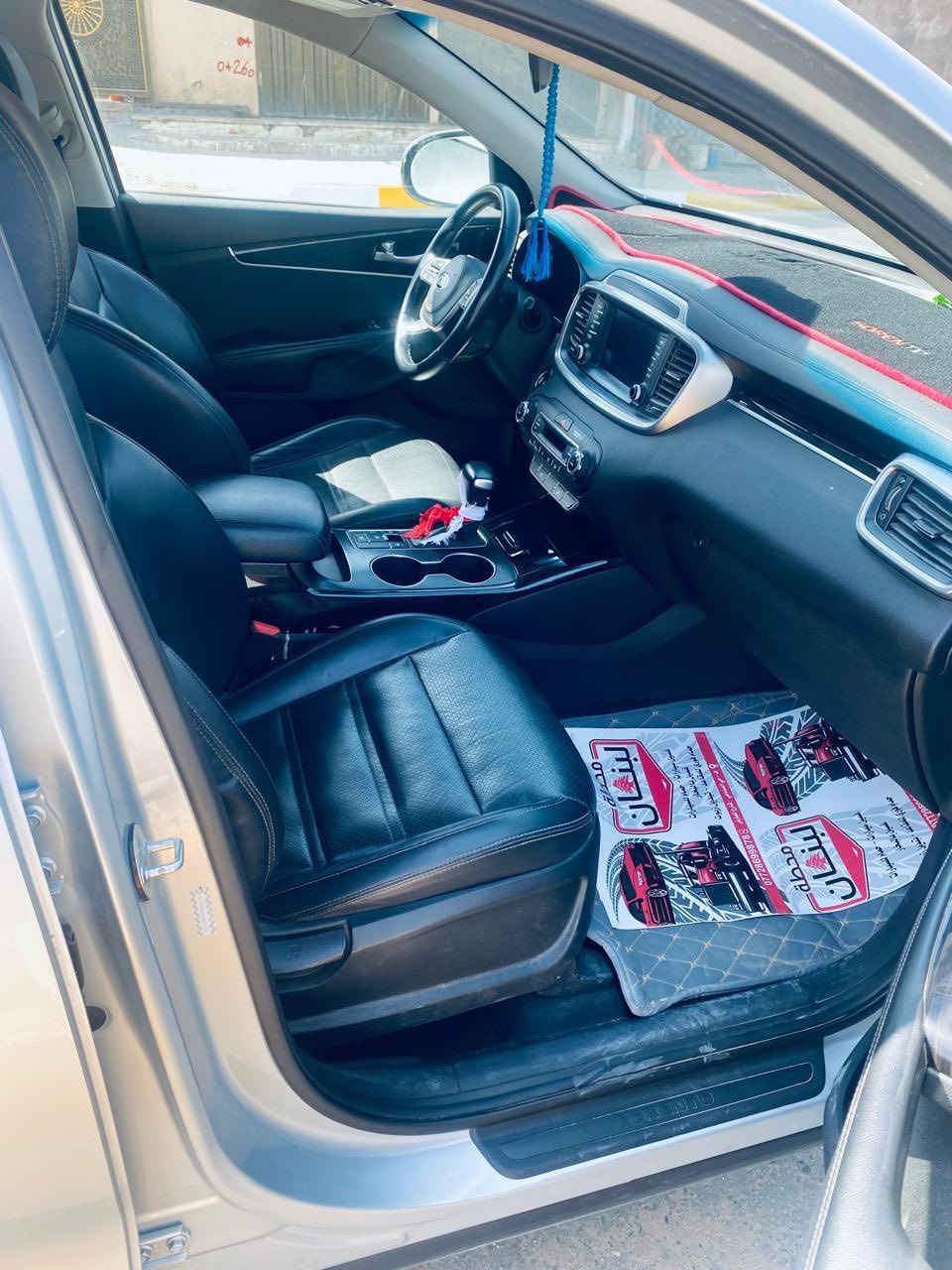 السلام عليكم
بيع فقط 
سياره سورينتو وارد امريكي ٢٠
مرقم بابل 
مكينه 6 سلندر ٣٣٠٠
اللون رصاصي فضي 
رقم الشاصي  /
5XYPHDA59LG691939
ماشيه 61 فور ويل و قابل لزيادة 
فتحه بانوراما 
ثلاث قطع تبريد 
كشنات جلد 
بصمة ابواب  
تحديد مسار  
حادث جاملغ  
مكان كربلاء المقدسة 
السعر ٢٠٥
***********
