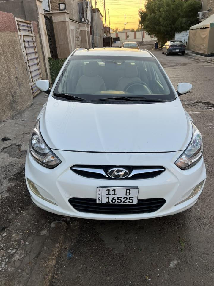 سلام عليكم اكسنت خليجي 2011 رقم بغداد بسمي 
مكان سياره بغداد كرخ ماا متواجد عله فيس تفاصير يخبرني  

  سعر 94 
***********
