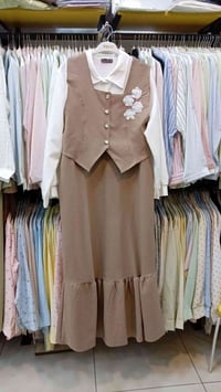 ٥٠ قطعة • ما ملبوس • ملابس