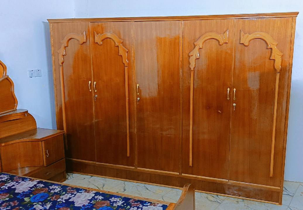 غرفه نوم مستعمل 
العنوان تلعفر قرب جامع النور 
السعر 550 قفل 
*********** رقم واتساب 
*********** رقم واتساب
