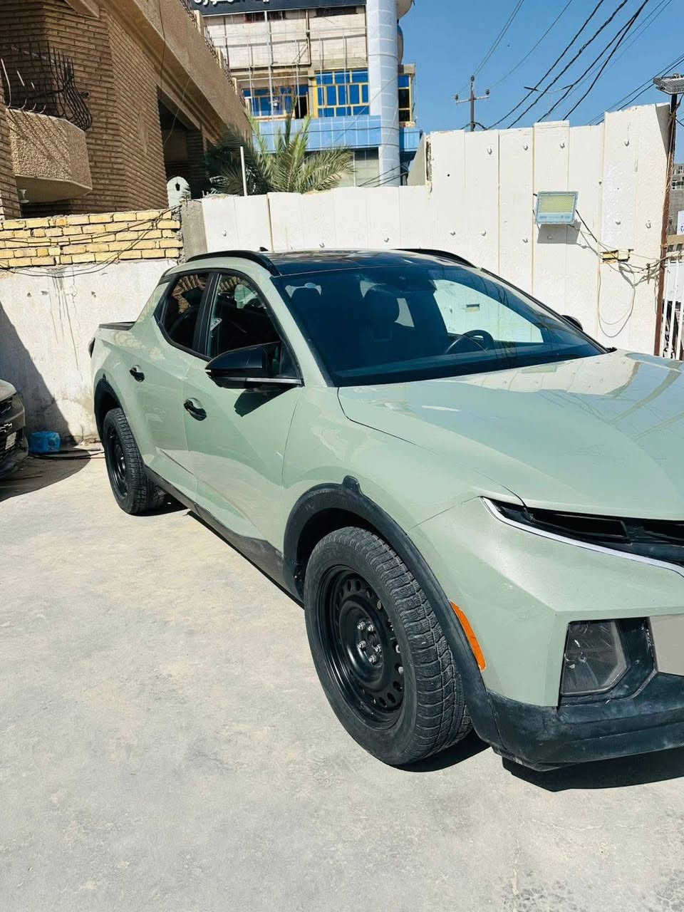 السلام عليكم
 بيك اب  سنتا كروز 2023 لمتد وارد امريكي

حجم المكينه : 2500 تيربو 🚀 
المسافه المقطوعه : 16 الف ميل  
الضرر : جاملغ تبديل وباب صبغ وبنيد 

المواصفات 
1. فتحه 
2.بصمه + بصمه بيبان 
3. كشن كهرباء 
4. ويل كب 
5.رادارات 
6.تشغيل عن بعد
7.كرايب جلد
8. لايتات زنون
9. اشاير بالمري
10. تحكم ستيرن 
11. كشن تبريد تدفئه 
العنوان //السماوه حي الحسين لاربع سايدات 
 
معرض برج العرب لتجارة السيارات 
للاتصال 

***********
***********
