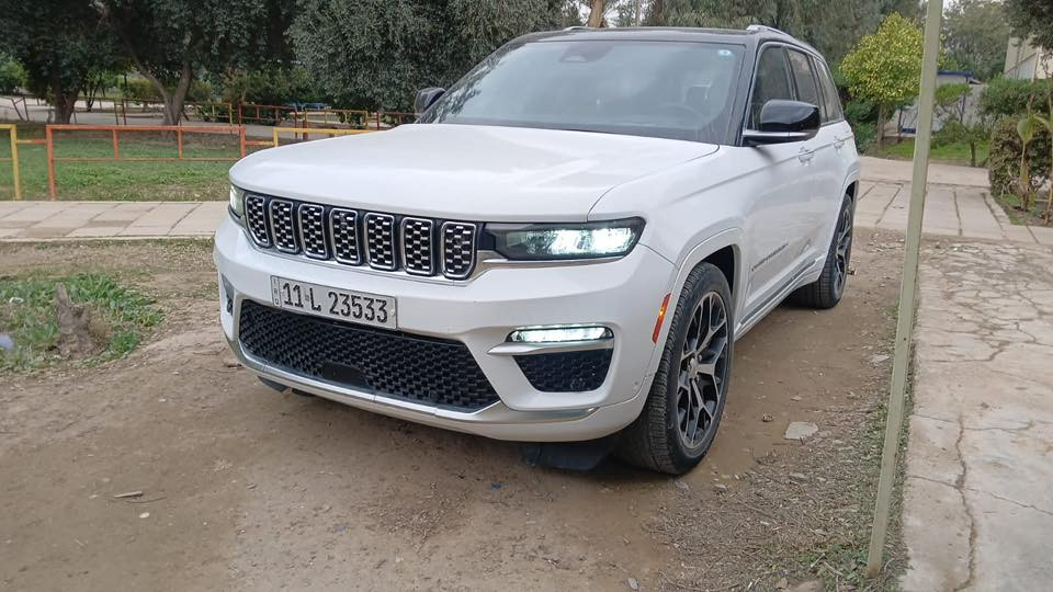 جيب كراند شيروكي للبيع أو امراوس
موديل 2023
مواصفات سومنت
5 راكب
6 سلندر
فول مواصفات
ماشي 12
وارد أمريكي 
صور الحادث بالمنشور
مكان السياره ديالى 
السعر مناسب جداً  بالنسبة للسومنت
*********** غير متواجد ع الفيس
