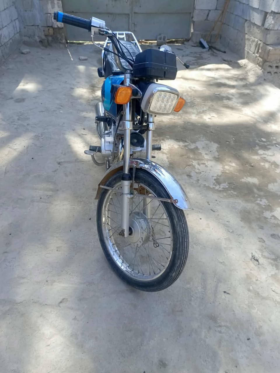 سلام عليكم دراجه البيع نامه بس ويله الخلفي مالت تايكر الدراجه كلك السعر ب450وبيه مجال حك الجيه


**إذا كنت صاحب هذا الإعلان وتريد حذفه لأي سبب، رجاءا أرسل رسالة إلى الدعم الفني**