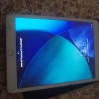ايباد 9 • كاميرا واقفة • مشكلة باللمس