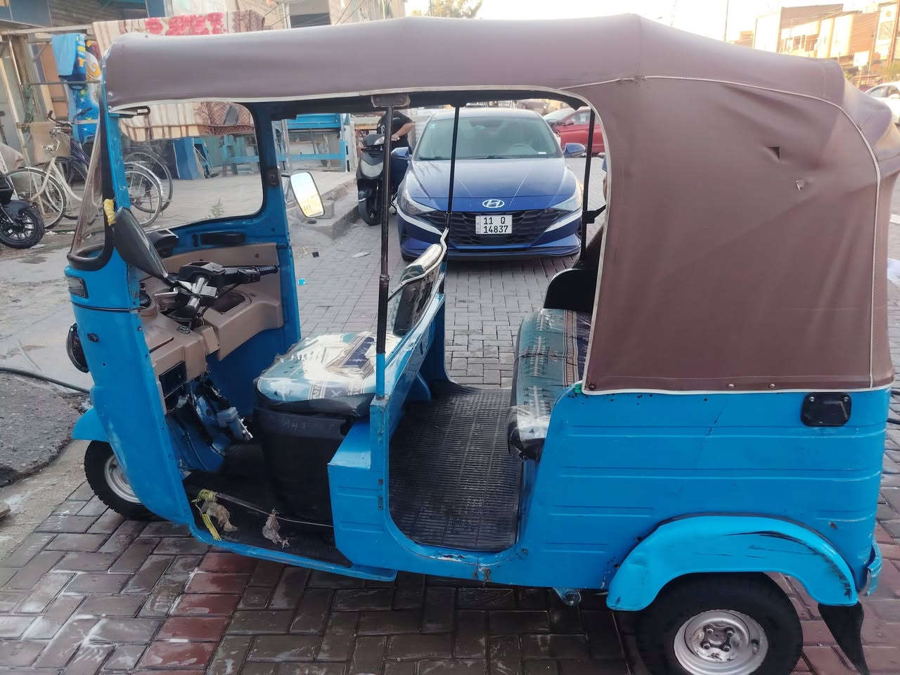 سلام عليكم تكتك موديل ٢٠ شهر ٩ بيهاضربه بالغد تكتك نضيفه سعرها 6750و بيها مجال عنوان بغداد الدوره رقم تلفون ***********
