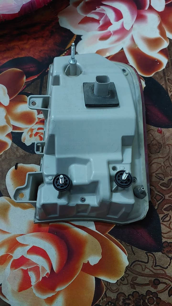 بك لايت اوباما جهة السايق نضيف وشغال علشرط بي ثلمه بسيطه نفس ماموضح مكاني الديوانيه الحمزه الشرقي والي يريده يدلل وهذا رقمي ***********
