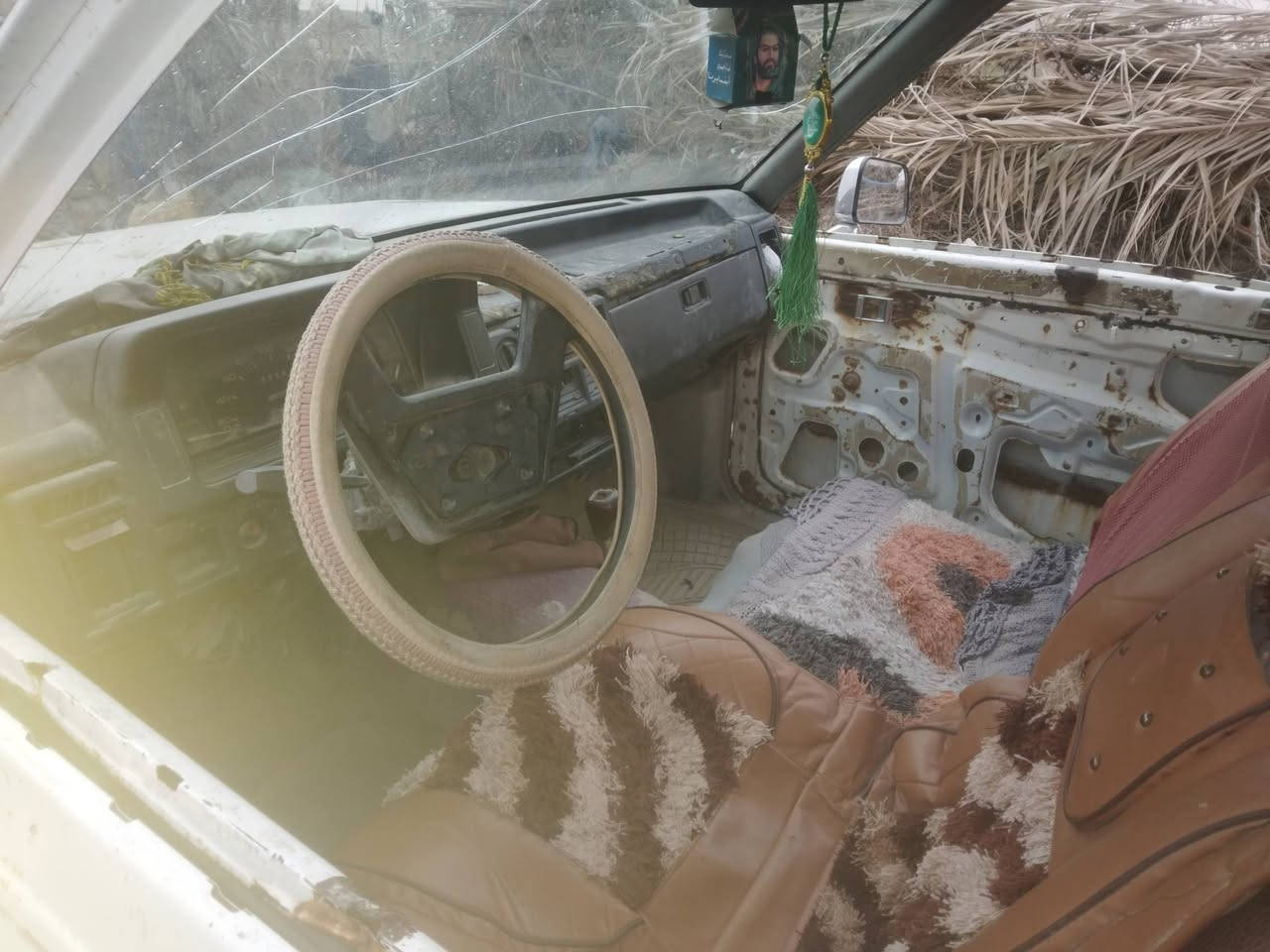 السلام عليكم سياره بيكم مديل ١٩٩١ لبيع رقمه ذي قار الماني الشرعي موجود بيه مكينه ثري واي وقير عادي سعره ١٢ ورقه وبيه مجال مكان السياره وسط قضاء الحي حي اسعيد رقم صاحب السياره ***********
