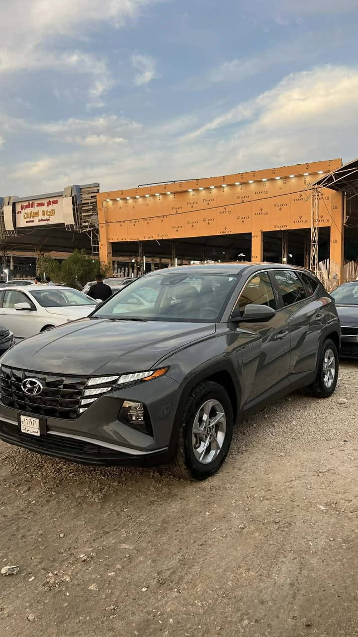 توسان موديل 24 بدون رقم تترقم جميع المحافظات حادثها موضح بالمنشور ماشيه 41 الف كيلو مكينه 2500 للبيع او مراوس حسب القناعه السعر 185 رقم تلفون *********** عنوان السماوه
