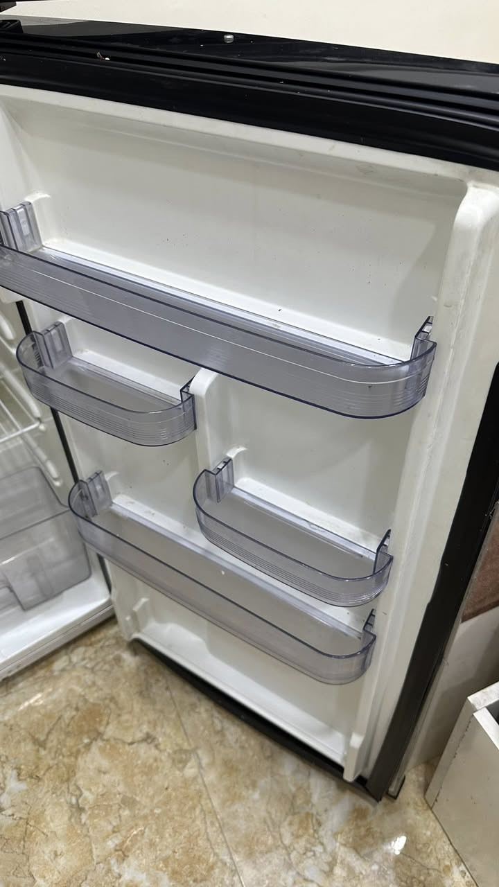 ثلاجه للبيع نضيفه استعمال  قليل          سعر 125 بغداد لبلديات


**إذا كنت صاحب هذا الإعلان وتريد حذفه لأي سبب، رجاءا أرسل رسالة إلى الدعم الفني**