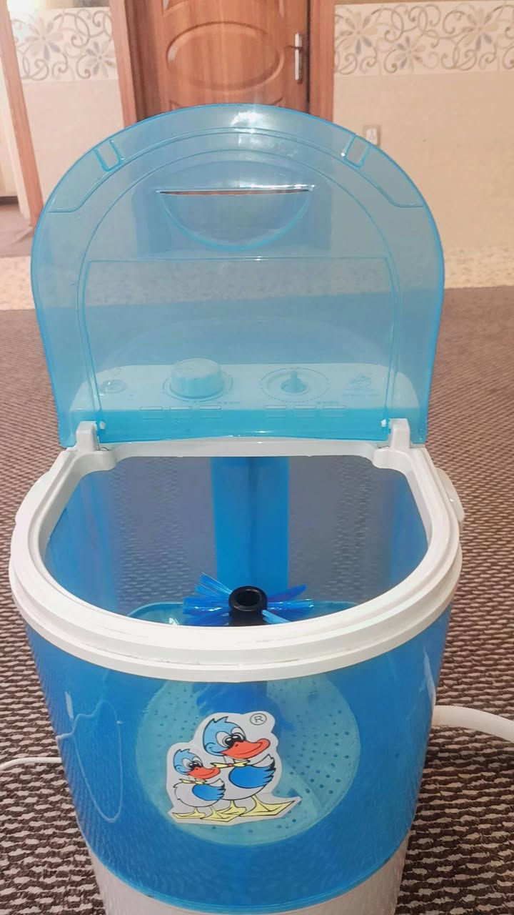 غسالة حجم صغير نضيفة شغالة
ومامستعمتلة ابد بس اريد أبيعها لا ماستخدمتهَ
سعره١٥ عنواني كربلاء حي ميلاد َ💖.


**إذا كنت صاحب هذا الإعلان وتريد حذفه لأي سبب، رجاءا أرسل رسالة إلى الدعم الفني**