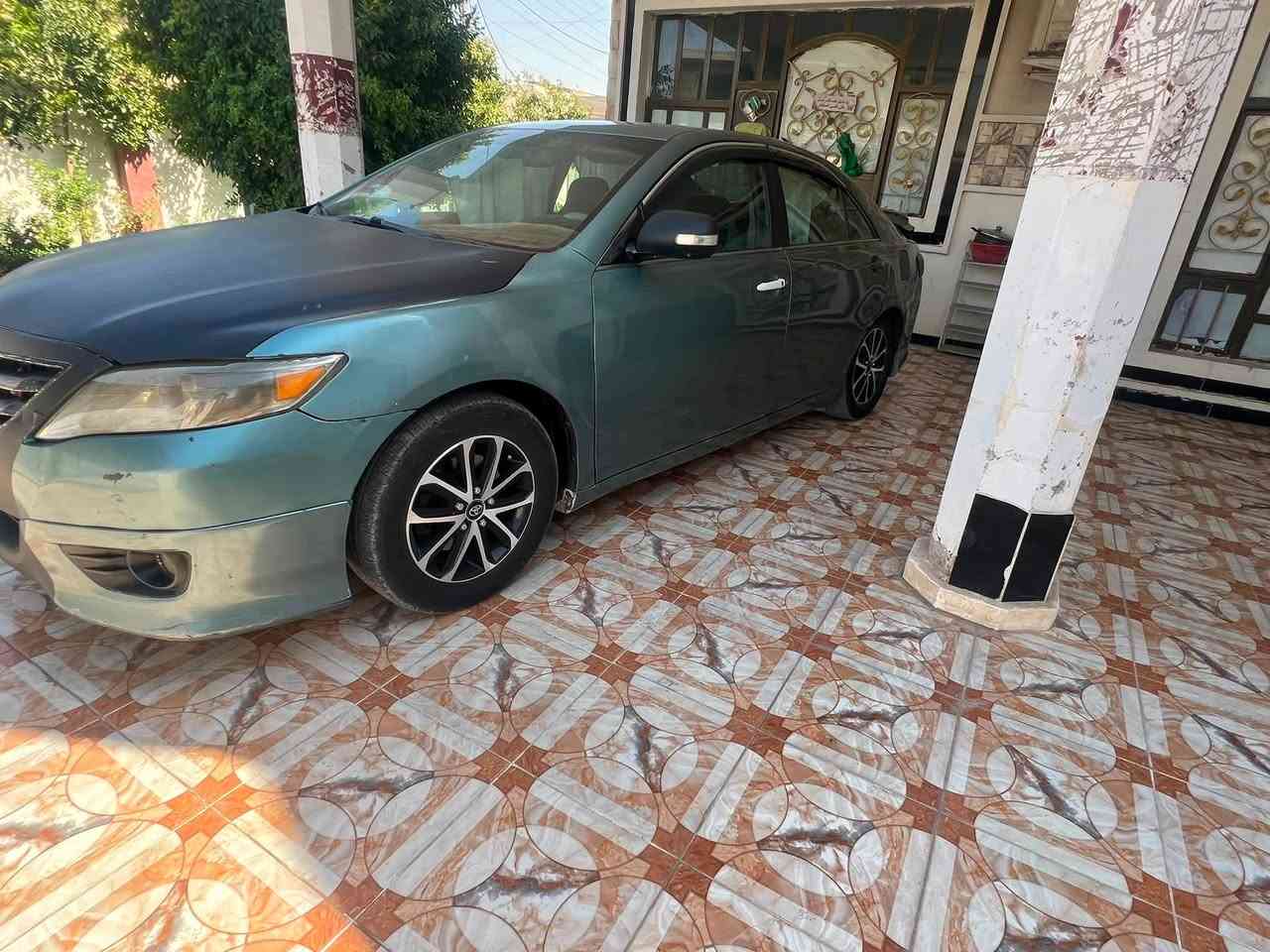 كامري 2008 مصبوغه عام بدون لا كلبه ولا شي اثر جراد  مكفوله من ضربه قويه ومكفوله من العيب الشرعي سياره بسمي فول عده البصمه مكيه وكير شادهن جديد مال حاويه  تبريد شغال بس من توكف ضعف بالكمبريسر وال اي بي اس واكف فقط باقي كله شغال بيها منضومه غاز  العنوان بغداد تقاطع النهروان الرقم *********** 
سعرها 98  وبيها مجال

