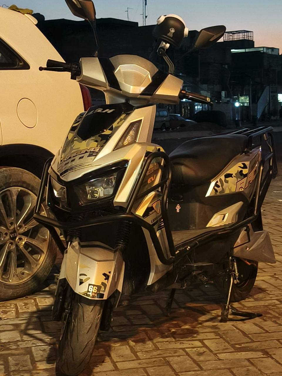 السلام عليكم 
دراجه سكنس 3 سرع نظام بك 
6 بطاريات تشغيل عن بعد 
انذار مانع سرقه 
السعر 500 العنوان مدينة الصدر
***********
