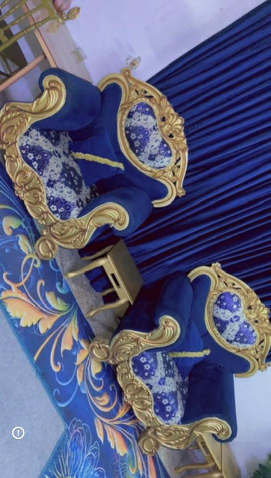 السلام عليكم
تخم للبيع 10 مقاعد نظيف وتكمه مابي اي ضرر مكاني الدوره 
***********
