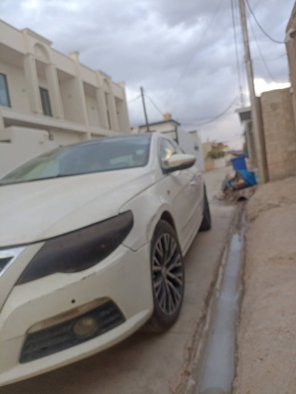 سيارة باسات موديل 2009للبيع سعر85رفم موبايل***********
