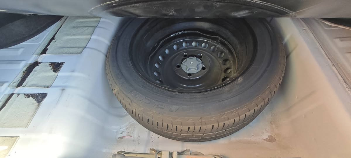 سلام عليكم نيسان سنترا موديل،2018 
وارد خليجي كلين تاتيل 
ماشيه 121.000
هزه جديد /سنويه جديد 
مكان سيارة بغداد 
بغداد جديده 
سعر 127 بي مجال 
واتساب ***********
