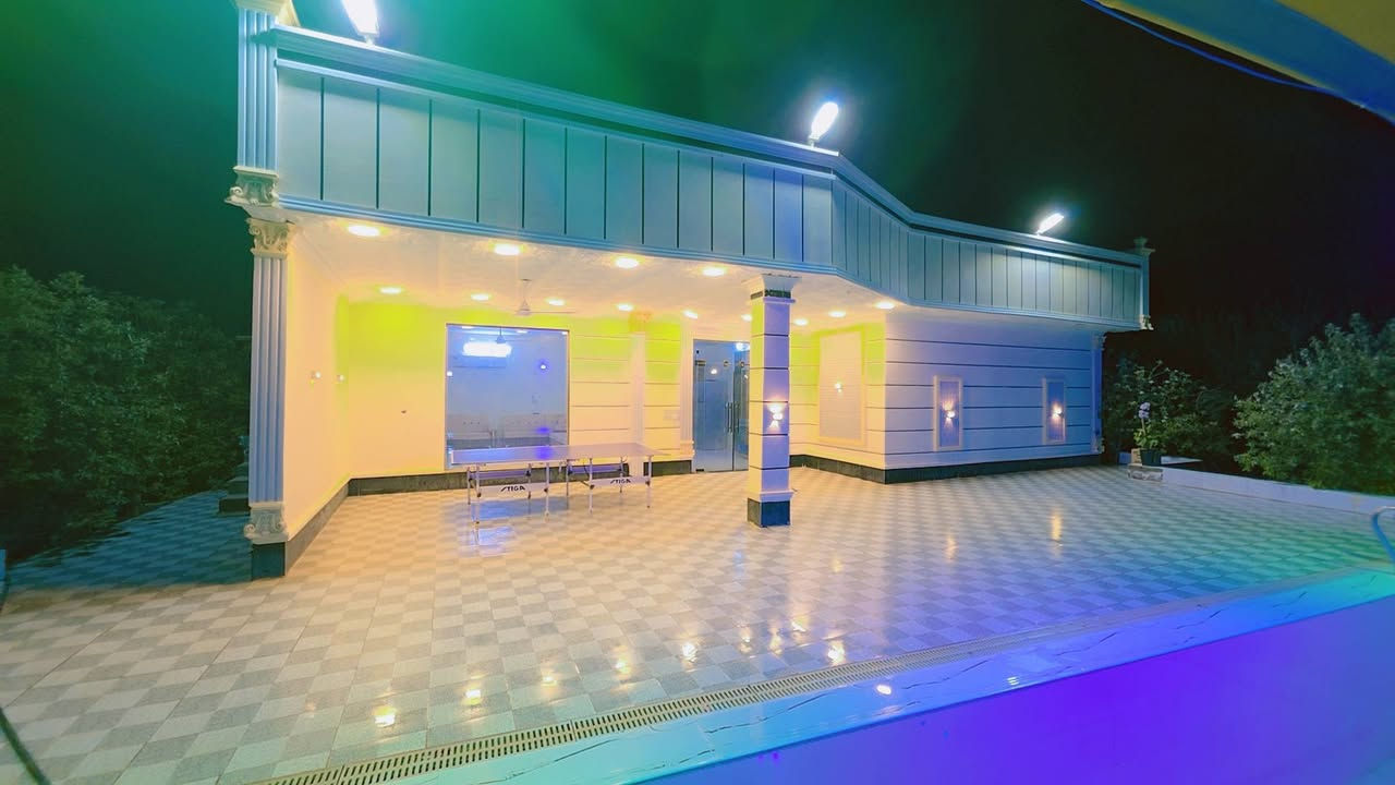 منتجع ومزرعة دجله الترفيهي 
   🎀🎀🎀 
متوفر حجز في جميع ايام العيد 
إحجز مزرعتك وتمتع بالخصوصية التامَّة 🥰

يتوفرُ جميعُ الخدمات التي تخطرُ على بالكم مع أجواءِ الطبيعةِ الخلابةِ الساحره 😎
مميزاتُ مزرعة دجله

.التيار الكهربائي على مدار 24 ساعةٍ كاملة دون إنقطاع ويتوفرُ فيه مولدة كهربائية تعملُ بنظام التشغيل الأوتوماتيكي 

.مسبح خاص للأطفال 👧 👦 

.مسبح خاص للكبار حجم ١٠ × ٥

.يحتوي منتجعنا على ألعابٍ للكبار (( منضدة 🏓   +بلي ستيشن ))
(( أيضا يحتوي على العاب مخصصه للاطفال))

.صالة كبيرة مؤثثة ومكيفة + غرفة نوم مؤثثة ومكيفة + غرفة نوم خاصه للعوائل + مطبخ  مؤثث بشكلٍ كامل 
.جلساتٌ خارجية
 🌳🌳🌳علما ان مساحة المنتجع 1500 متر مربع

مكانٌ مخصص للشواء مجهز بجميع الإحتياجات الخاصة لذلك 
مجموعة صحيات داخلية وخارجية 

إحجز ☀️ إسبح 🏊 إشوي 🐟 وإقض أحلى وأمتع الأوقات مع عائلتك في أجواءٍ صيفية جميلة 

#العنوان_صلاح_الدين_قضاء_بلد.. 

للحجز والإستفسار 
الاتصال على الارقام التاليه او مراسلتنا على الواتساب 
***********.واتساب (((المزرعة موثقة في التطبقات)))
