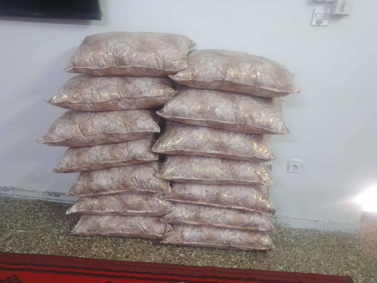 خياطه ام يوسف جودليات لحف مخاد نفش المتر الفين و تغليف ديباجات مكان ايمن حي نابلس قرب مستشفى الأمريكي ويوجد توصيل ايسر وايمن


**إذا كنت صاحب هذا الإعلان وتريد حذفه لأي سبب، رجاءا أرسل رسالة إلى الدعم الفني**