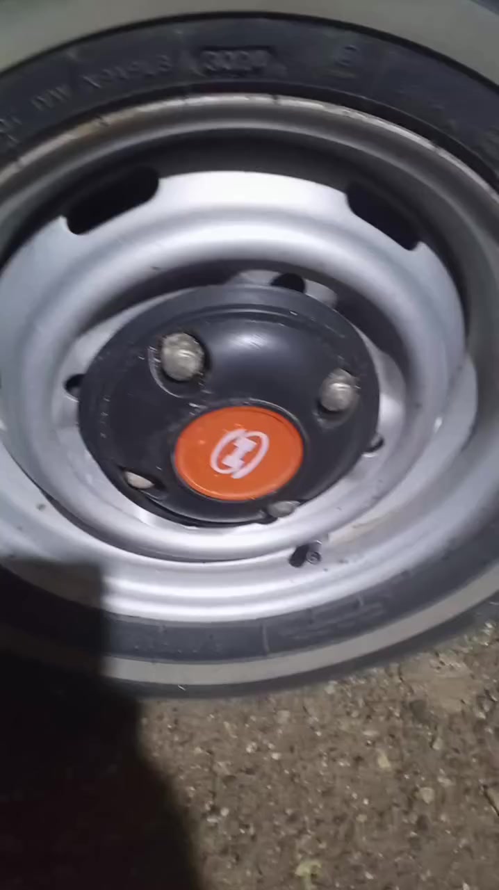 السلام عليكم شباب ستوته للبيع كربلائيه موديل 23 طالعه بال 24 ستوته مقفوله كلنا قسمه بيها السعر مليونين و 400 المكان بصره ابو الخصيب رقم الهاتف *********** متواجد وتساب
