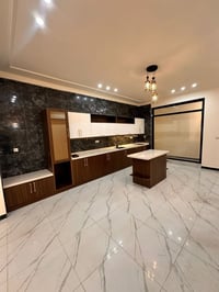 دار للايجار التجاري او السكني في منطقة اليرموك بناء حديث التفاصيل ( صا...