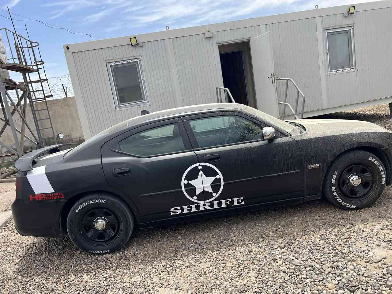 السلام عليكم جارجر  SXT 2010 رقم سليمانيه بأسمي  كير مكينه جدد قبل شهرين مبدلهن  مال حاويه صدر امامي خلفي ودبلات مبدلهن جديد ويل بوليسي السياره عليه تغليف اسود مات BDF نقصه بس تبريد كومبريسر حادثه بنيد وجاملغ ايمن لايتان زنون عالي ناصي عليه ادامه كامله مجموعت الاحتراق ترايك وين متريد سياره ممشتغله بخط ابد ماشيه 142 الف السعر 
115$ 
رقم الهاتف ***********
