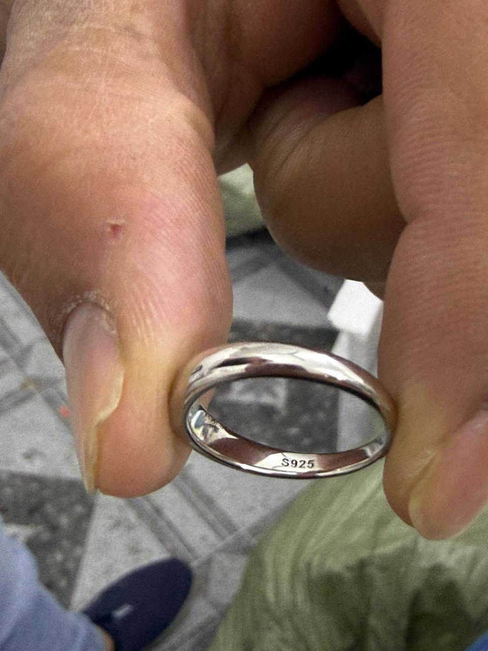 حلقة فضة مع حجر المغنيسيت الطبيعي
مفيد للسترخاء وراحة 
السعر 40 الف مع توصيل


**إذا كنت صاحب هذا الإعلان وتريد حذفه لأي سبب، رجاءا أرسل رسالة إلى الدعم الفني**