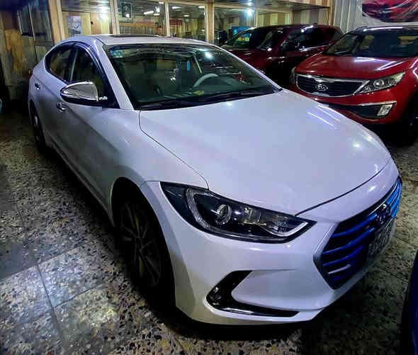 ١٧ خليجي محرك ٢٠٠٠ دوش كير ايتي ماشيه ٢٠٠ الف كيلو السياره نظيفه جدا السعر ١٢٨ معرض الاحسان الحبيبيه بغداد ***********
