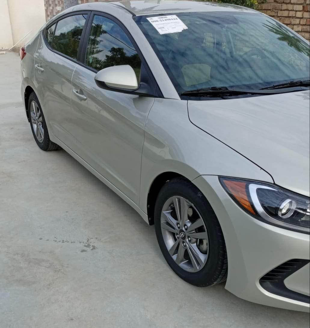 هونداي النترا ٢٠١٧ وارد امريكي 
ليبل واحد
ضررها بنيد موضح بالصور 
وبارد قليل جاملغ خلفي اثر ضربه يد
ماشيه ١١٥ الف ميل
استعمال شخصي
مواصفاتها
 شاشه
تحكم ستيرن
٣ انظمه قيادة
السعر ١٢٧ وبي مجال
*********** النجف, العراق
