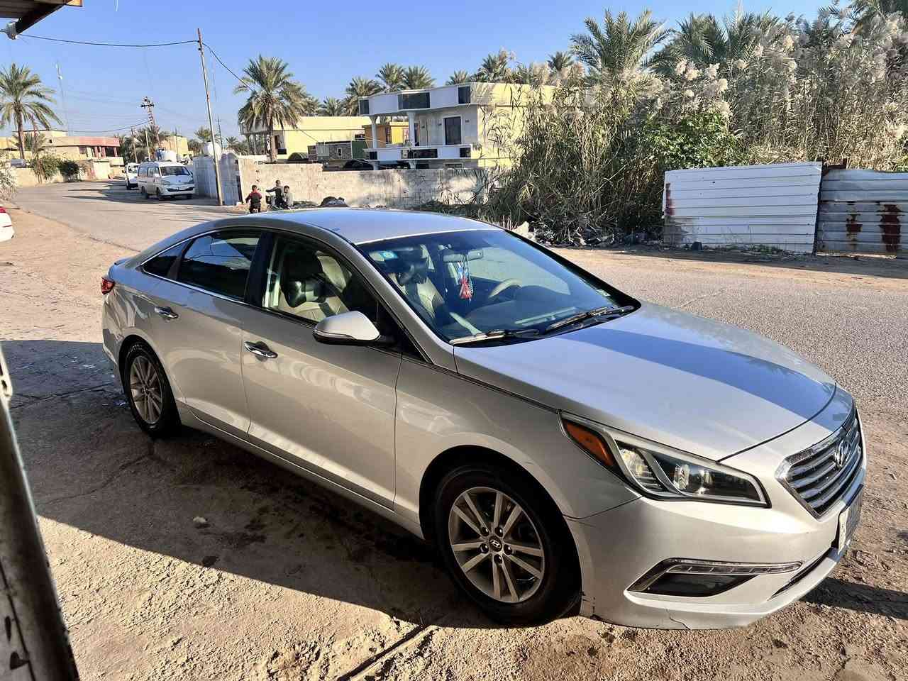 سوناتا2015وارد امريكيGd
مكفولة كفالة عامه
ماشية11الف
سيارة نص فول/رقم بغداد الماني
السعر126وبيها مجال
المكان بغداد الراشدية
***********
