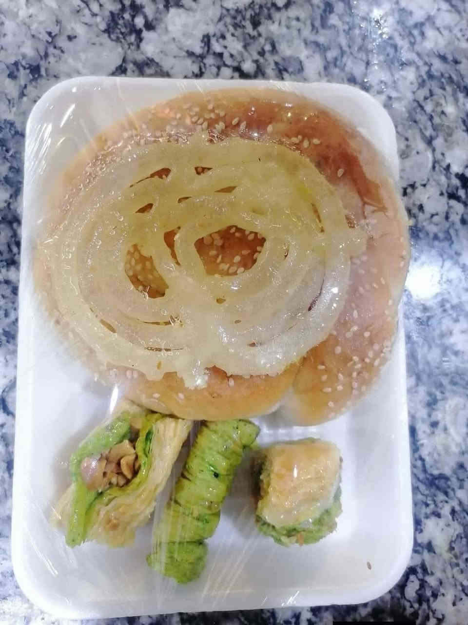 كان رسول الله صلى الله عليه وعلى اله وسلم إذا دخل رجب قال: «اللهم بارك لنا في رجب وشعبان وبلغنا رمضان»
بمناسبة حلول شهر رجب 
يعلن حلويات سيسبان   عن ثوابات رجبية رحم الله امواتنا وامواتكم جميعاً 
للحجز زيارة موقعنا ديالى الحويش حلويات سيسبان 
او الاتصال  ***********📲📲📲📲
او مراسلت الواتساب. ***********📲📱
بادارة: عباس سيسبان
👈👈لا يوجد لدينا فرع اخر 👉👉
متوفر خدمت توصيل 🛵🛵🛵🛵
مستعدون لتجهيز كافت الطلبيات
