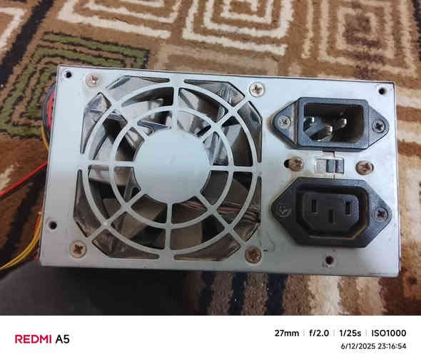 🔥 للبيع: كمبيوتر كامل + ملحقات وقطع إضافية – كلشي 111,000 د.ع 🔥

💻 المواصفات الأساسية:

⚡ CPU: Pentium 4

🖥️ MB: ASRock G41M

🧠 RAM: 4GB (2+2 سامسونج)

💾 HDD: 80GB

🔌 PSU: 400W Intex

🎁 ملحقات مجانية: كيبورد ⌨️، ماوس 🖱️، كيبل VGA 🔗

💰 قطع إضافية وسعرها:

🔋 باور سبلاي RHOMBUS 400W – 11,000 د.ع

🧠 رام DDR3 4GB – 8,000 د.ع

🧩 رام DDR 256MB – 3,500 د.ع

📍 العنوان: الراشدية / حي الانتصار قبل الحسينية
❌ ملاحظة: لا يوجد خدمة توصيل

✨ كلشي نظيف ويشتغل تمام، فرصة ممتازة بسعر شامل!
📱 للتواصل: [*********** واتساب] الفارس
