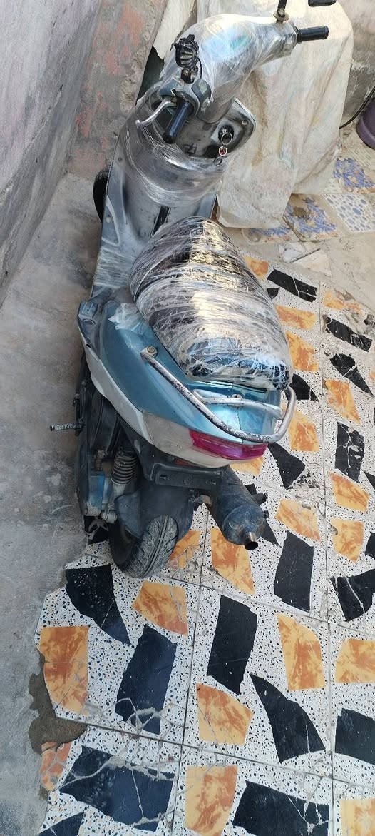 سلام عليكم دراجه للبيع ماكس منغولي الدراجه انضف من الصور شلعه معدل💯 تخبل دراجه ناعمه شغل وطلع وين ما يعجبك السعر 400وبيهه مجال الشراي مكان الدراجه ناصريه سديناويه  رقمي ***********
