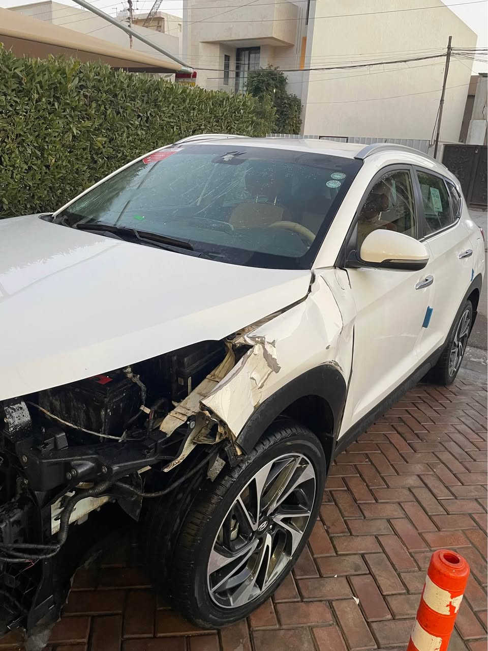 سلام عليكم توسان 2021 خليجي بيها طخه موضحه بالصور والبنيد مبدل فقط السياره بدون دواخل السياره سابقاً مكفوله كفاله عامه العنوان بغداد حي حطين للاستفسار *********** بغداد, العراق
