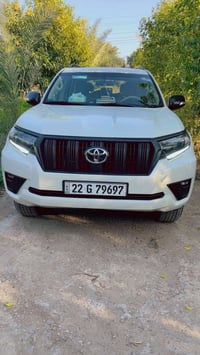 برادو TXs • ٢٠٢٣ • أبيض صدفي