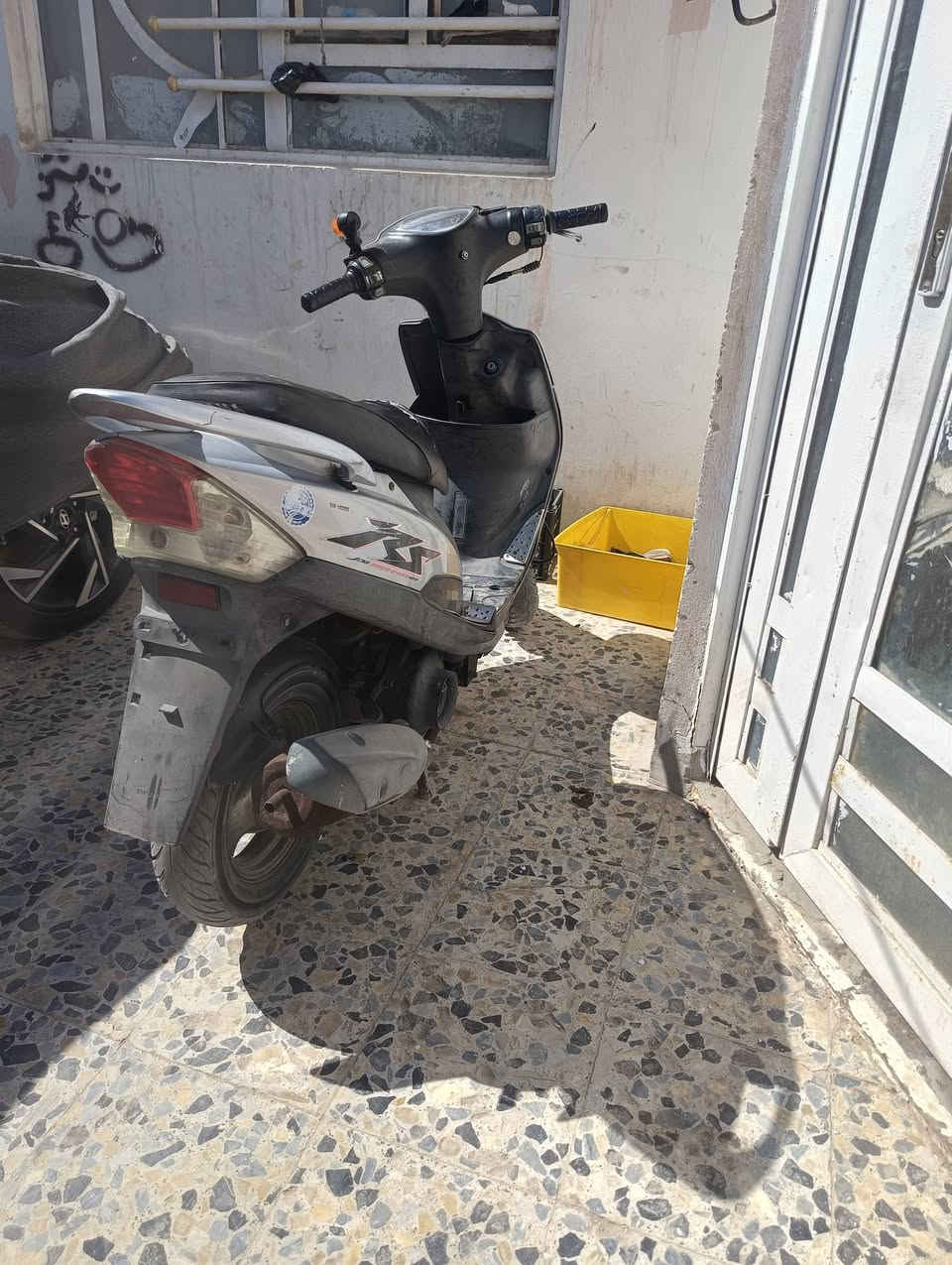 ماكس كفال برغي مامفتوح بيه صارله اقل شهر من نازل سعرها 700 او بيه مجال ملاحض عوزه بس راجز سلف المكان نجف حي ميسان هذا رقمي ***********
