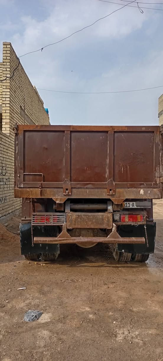 السلام عليكم سكانيا ١١١ موديل 80 باسمي رقم نكليزي مكينه سوبر كسن خفيف تخم تاير سياره خير من لله مكان مدينه الصدر الدسيم ***********
