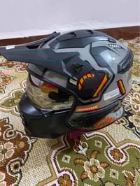 نظارة شمس داخلية • بدون كسر • المجر الكبير