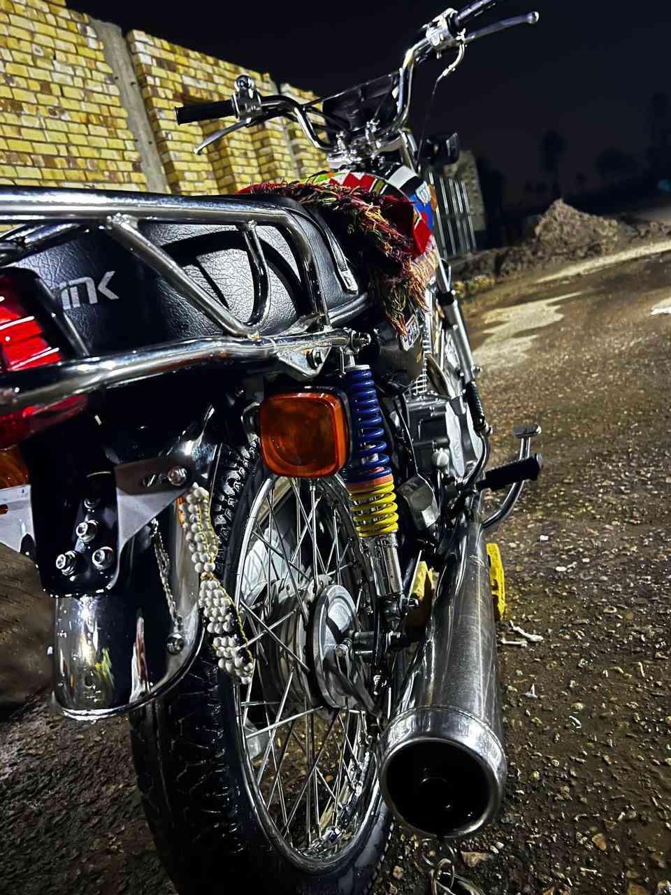 دراجه للبيع أوراق اصولي موديل 25 دراجه كلش حلوه مفتوحه مكانه البكرلي سعره ٦٠٠ وبيه مجال


**إذا كنت صاحب هذا الإعلان وتريد حذفه لأي سبب، رجاءا أرسل رسالة إلى الدعم الفني**